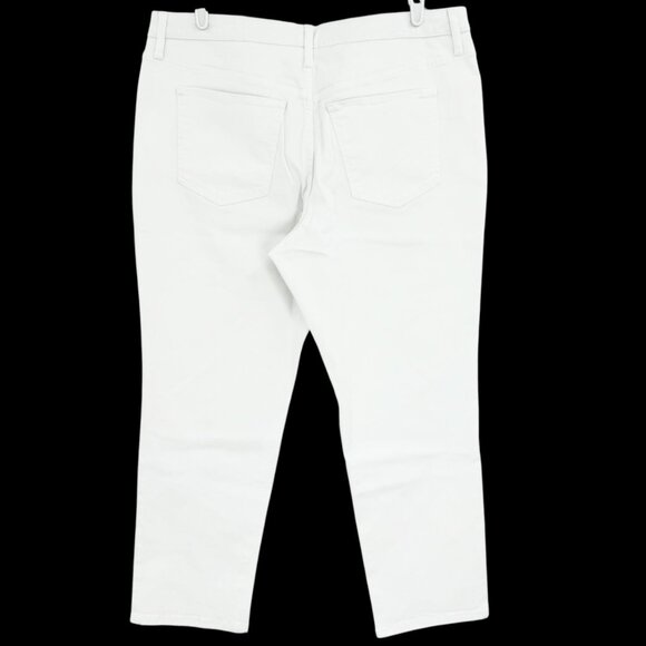 NWT Terra & Sky Womens Straight High Rise Stretch White Denim Jeans Plus Sz 18WP - Picture 2 of 9